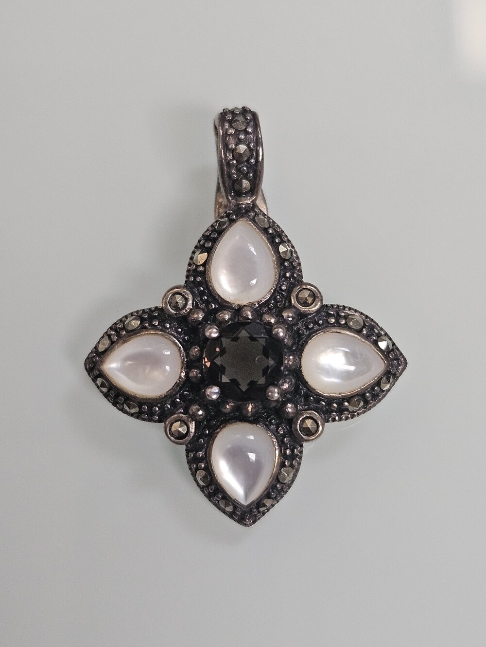 Vintage Sterling Silver Smokey Quartz Mother of Pearl 925 Flower Hing Pendant